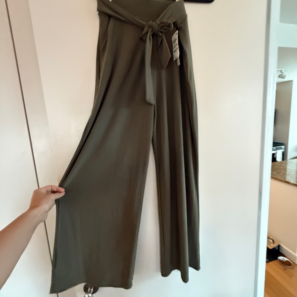 Olive Green High-Waisted Wide-Leg Pants